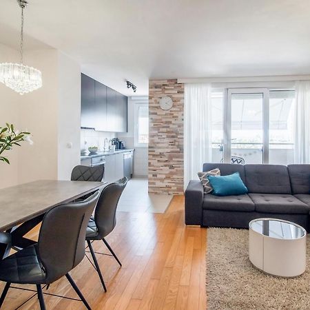 Apartment Montesa Zadar With Free Parking And Balcony Exteriör bild