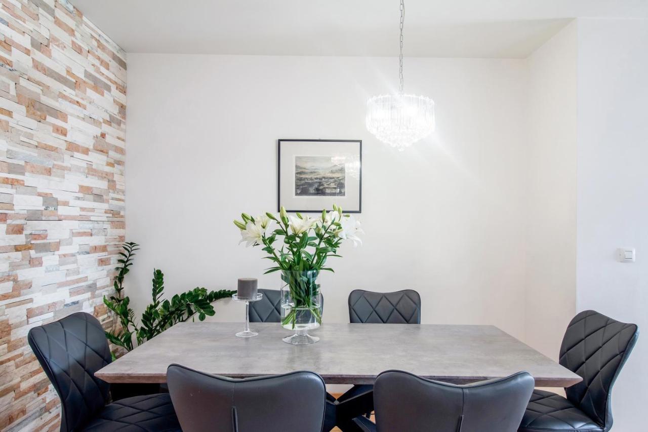 Apartment Montesa Zadar With Free Parking And Balcony Exteriör bild