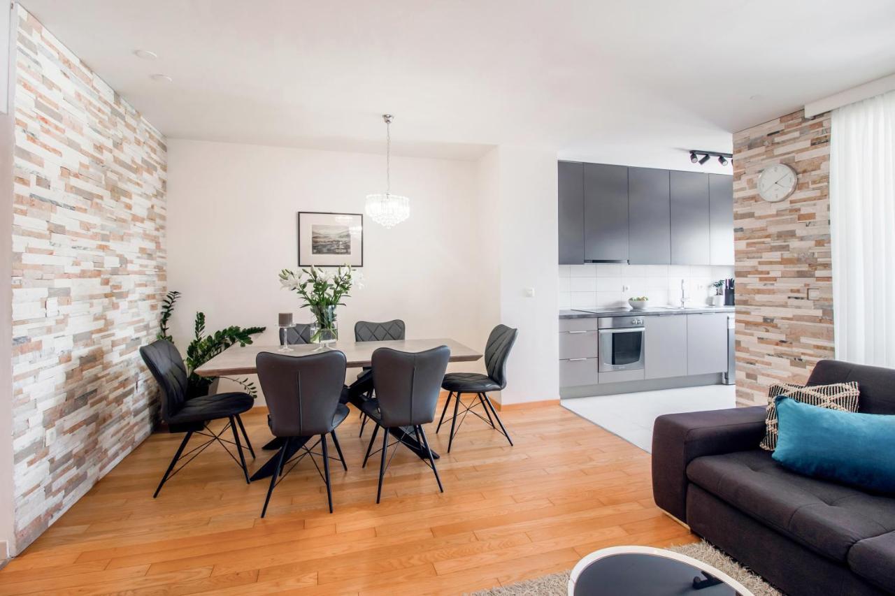Apartment Montesa Zadar With Free Parking And Balcony Exteriör bild