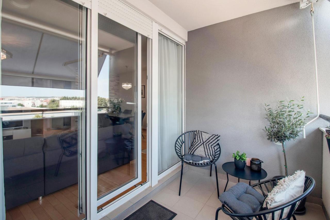Apartment Montesa Zadar With Free Parking And Balcony Exteriör bild